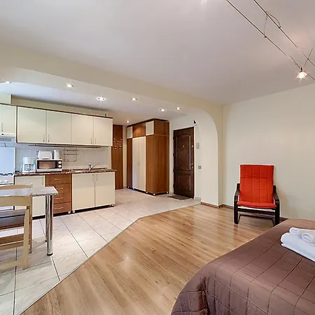 Eastcomfort Vitan Appartement *