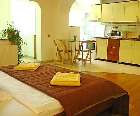 Eastcomfort Vitan Appartement *